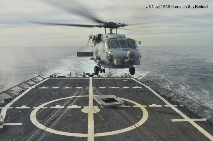 USS Halyburton assists crashed Panama Bell 412