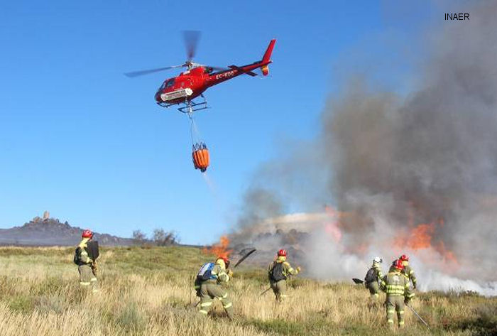 INAER flying firecrews combat Spain wildfire season