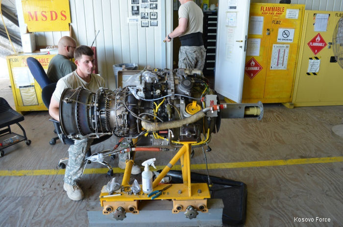 US Army Aviation Mechanics in Kosovo