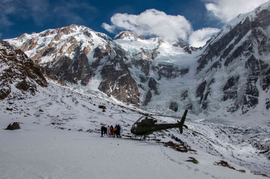 Pakistan AS350 Rescued Climber