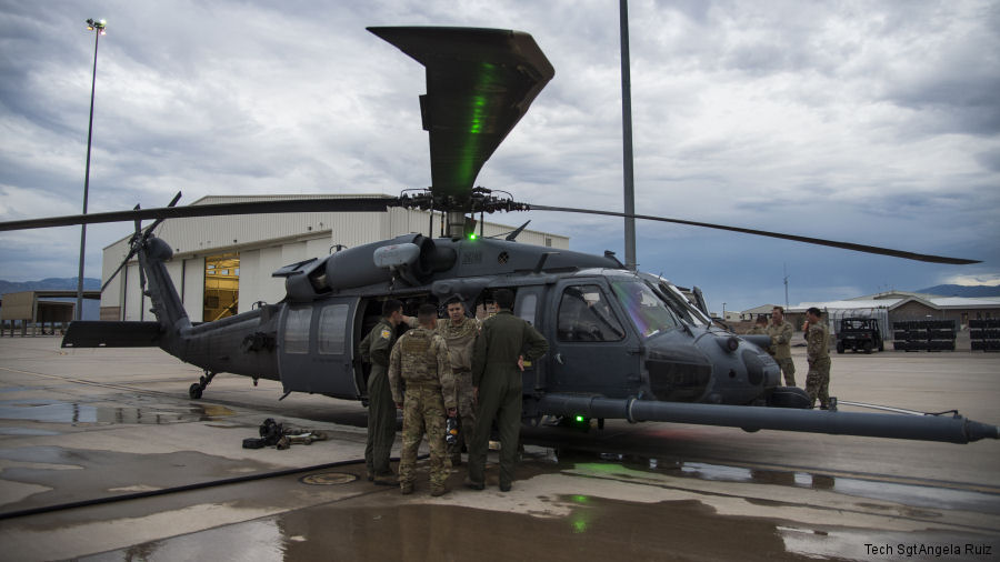 Chilean Black Hawk Pilots Trained in USA
