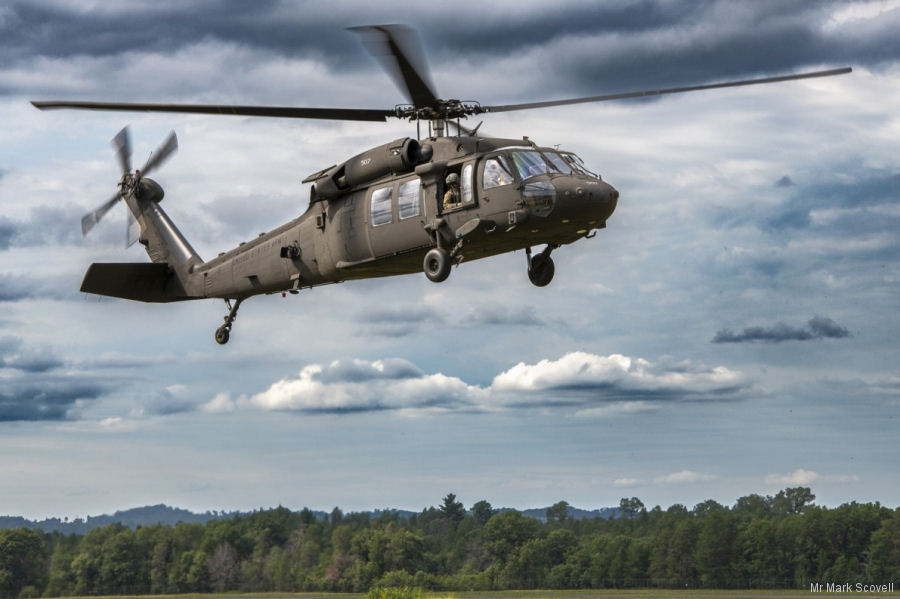 Illinois Guard UH-60V Prepares for First Deployment