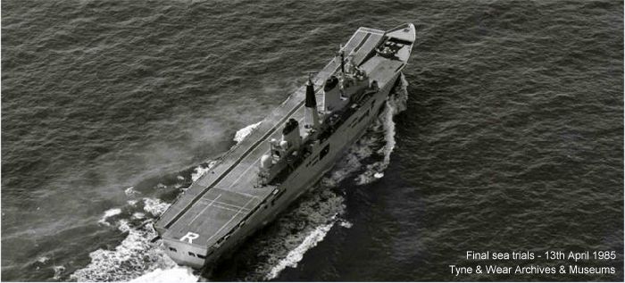 R07 HMS Ark Royal