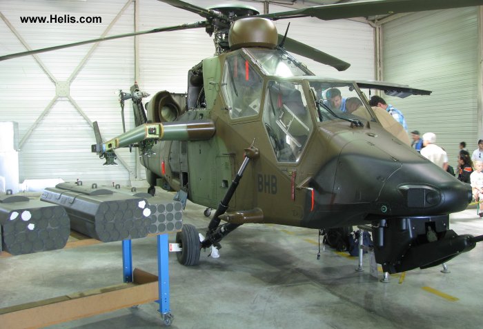 Helicopter Eurocopter Tigre HAP Serial 2009 Register 2009 used by Aviation Légère de l'Armée de Terre ALAT (French Army Light Aviation). Aircraft history and location