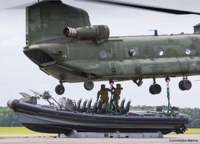 Photos of CH-47D Chinook in Royal Netherlands Air Force helicopter service.