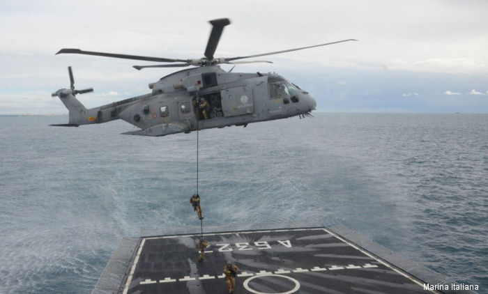Photos of EH101 in Italian Navy helicopter service.