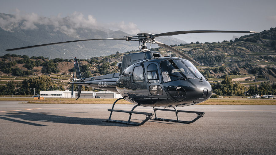 Helicopter Aerospatiale AS350B Ecureuil Serial 1809 Register HB-ZAR F-HSPB F-MJCJ used by Gendarmerie Nationale (French National Gendarmerie). Built 1985 Converted to AS350B2 Ecureuil. Aircraft history and location