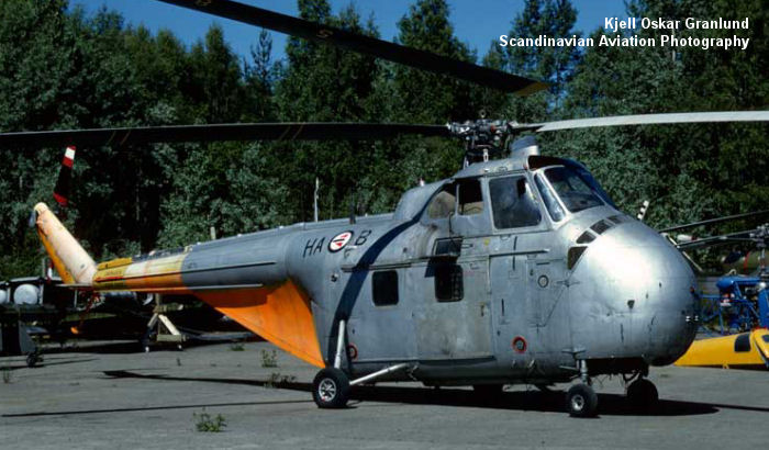 Helicopter Sikorsky H-19D Chickasaw Serial 55-1170 Register HA-B 56-4279 used by Luftforsvaret RNoAF (Royal Norwegian Air Force) ,US Army Aviation Army. Built 1958. Aircraft history and location