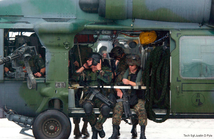 Airmen fly Marines to Liberia