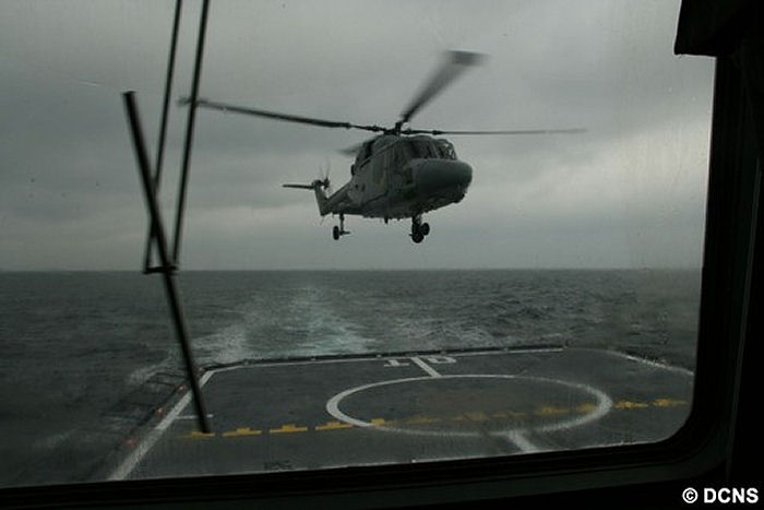 DCNS conducts first helicopter deck landing trials on FREMM Aquitaine