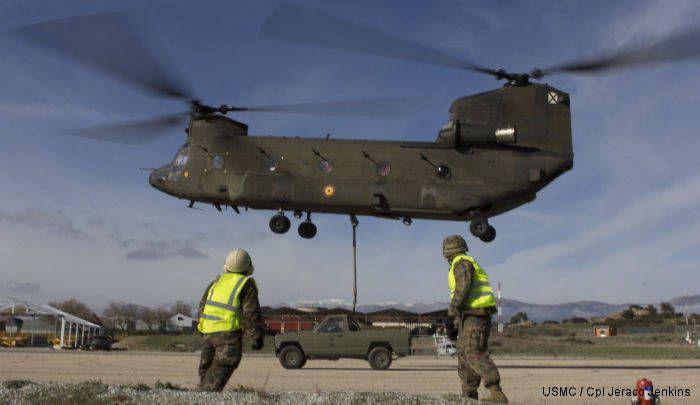 US Marines trained with Spanish soldiers from BHELTRA V in externally sling loading heavy equipment at Colmenar Viejo, Spain, No 18-19, 2014