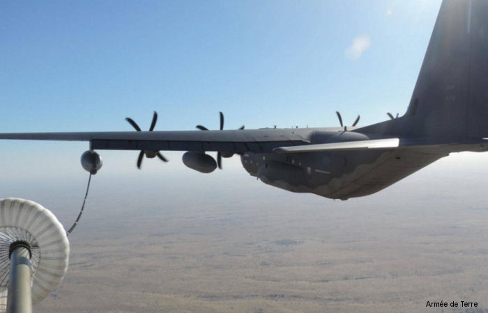 Barkhane: First Aerial Refueling of Helicopters