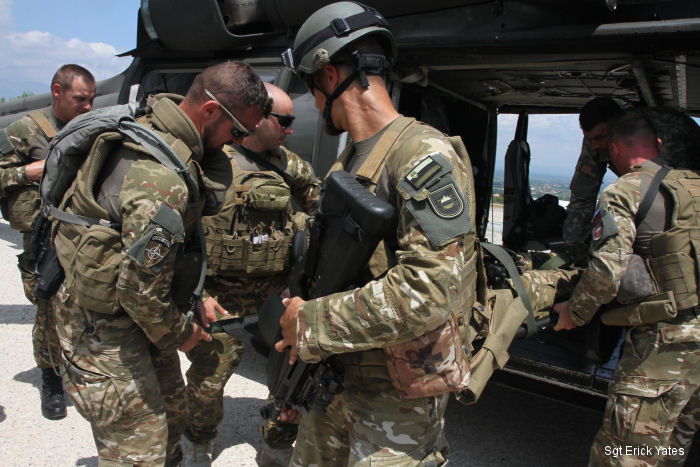 U.S. Army Reserve flight medics train Italian and Slovenian KFOR partners on aerial MEDEVAC