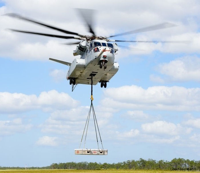 CH-53K Lifts First External Load
