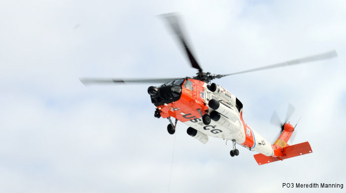 Coast Guard rescuers train on thin ice