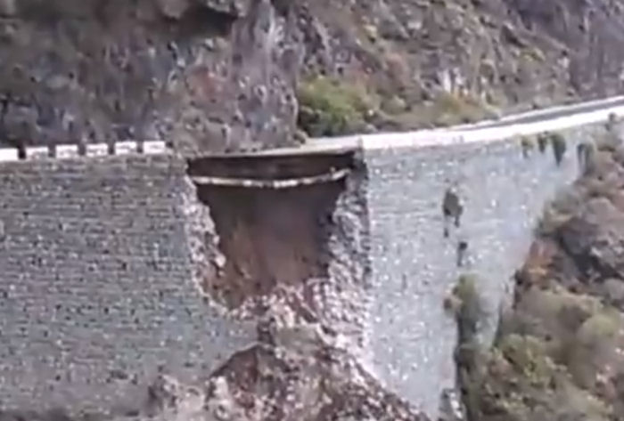 Army Helicopters Evacuated A Hundred Residents In Tenerife