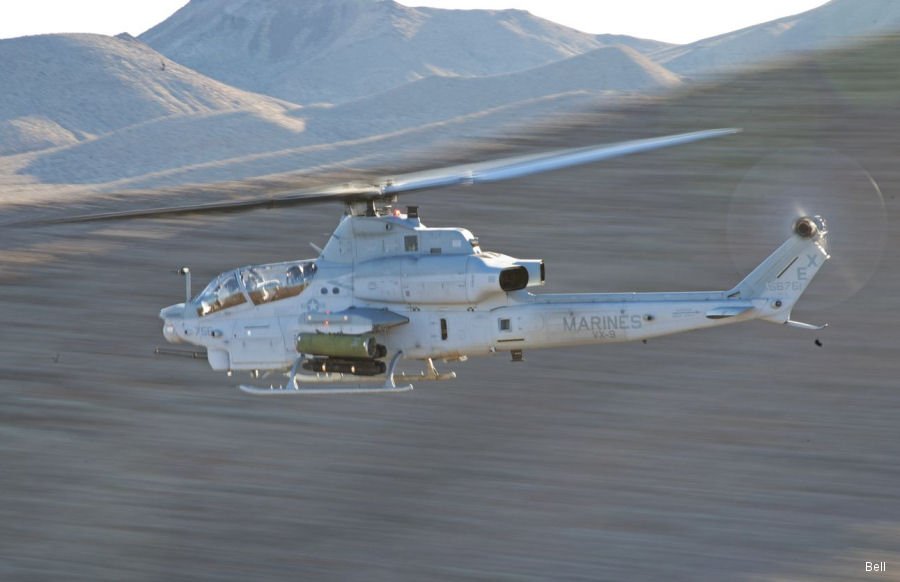 Bell AH-1Z and Bell 505 at Marrakech 2018