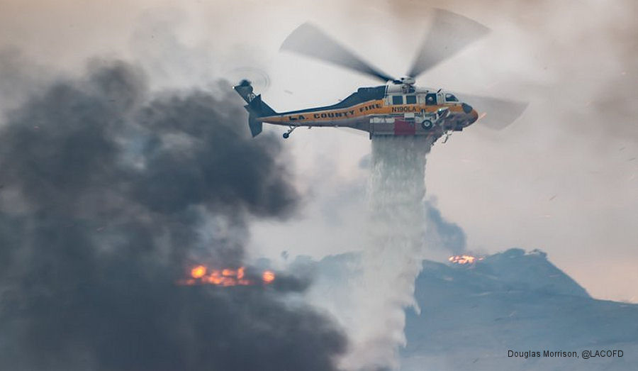 Firefighter Helicopters in the California’ Woolsey Fire