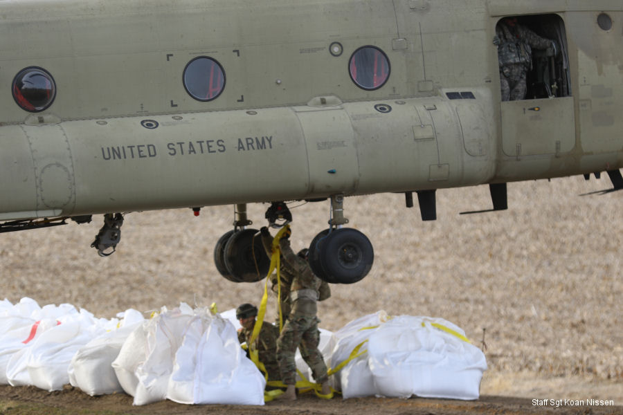 Chinook in Nebraska Flood Response 2019