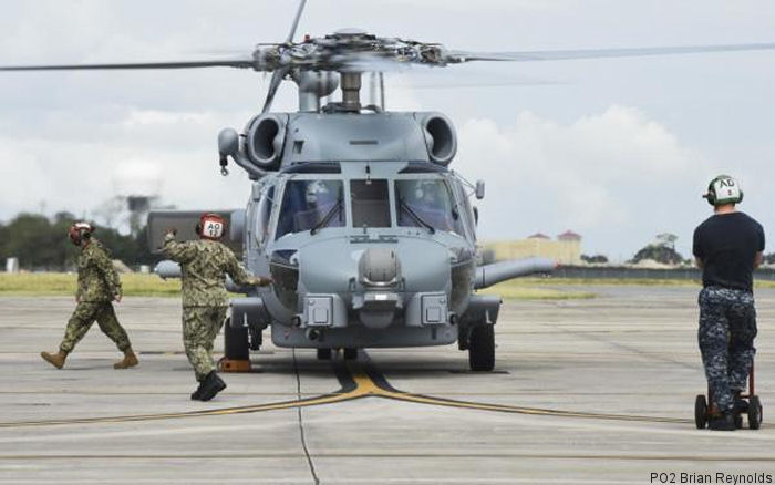 Saudi Navy Pilots Complete MH-60R Training