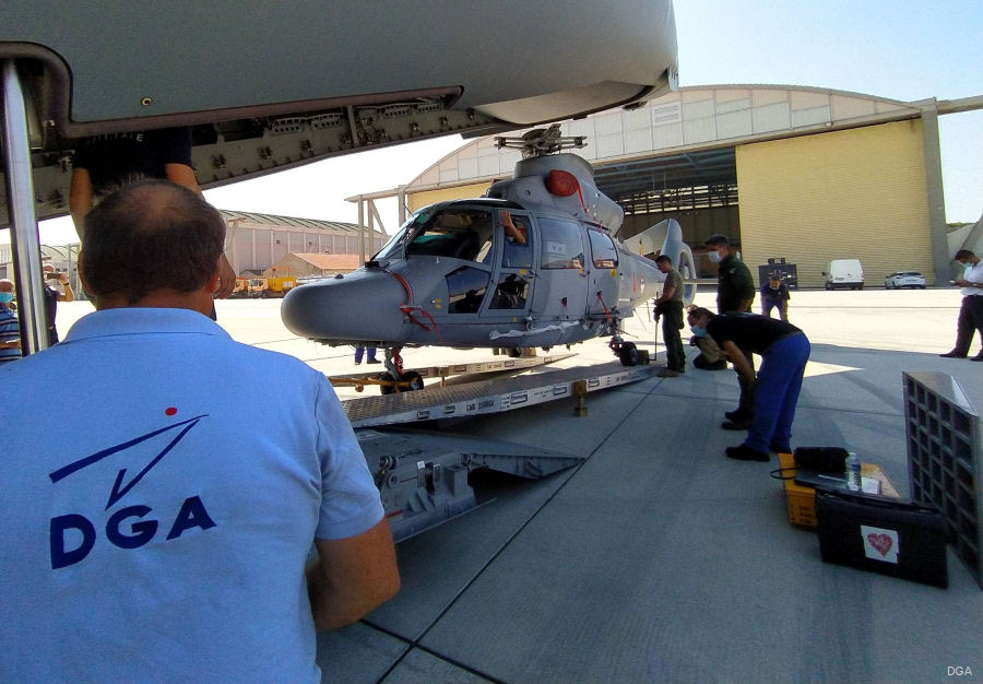 Loading Panther on A400M