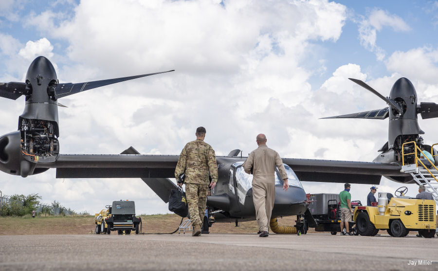 Army Experimental Test Pilots Fly V-280 Valor