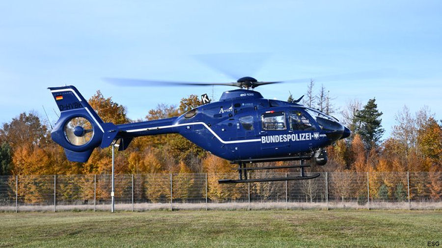 Pin Hubschrauber Helicopter EC 135 BGS Bundesgrenzschutz kobaltblau H31bP
