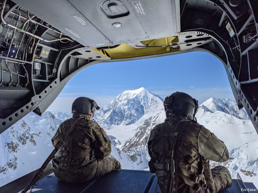 Chinook Flies to Denali Peak in Alaska