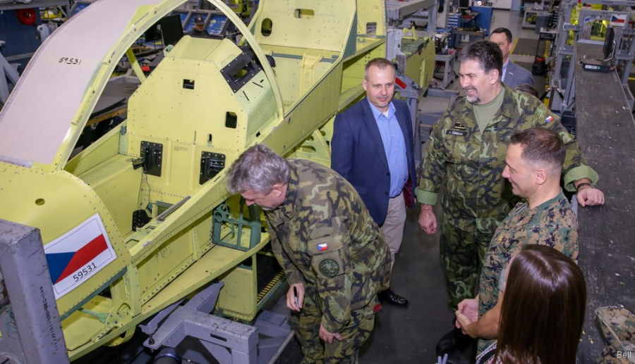 Helicopter Bell AH-1Z Viper Serial 59531 Register  used by Vzdušné síly AČR (Czech Air Force). Aircraft history and location