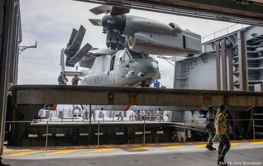 Osprey First Time at Sea on HMAS Canberra