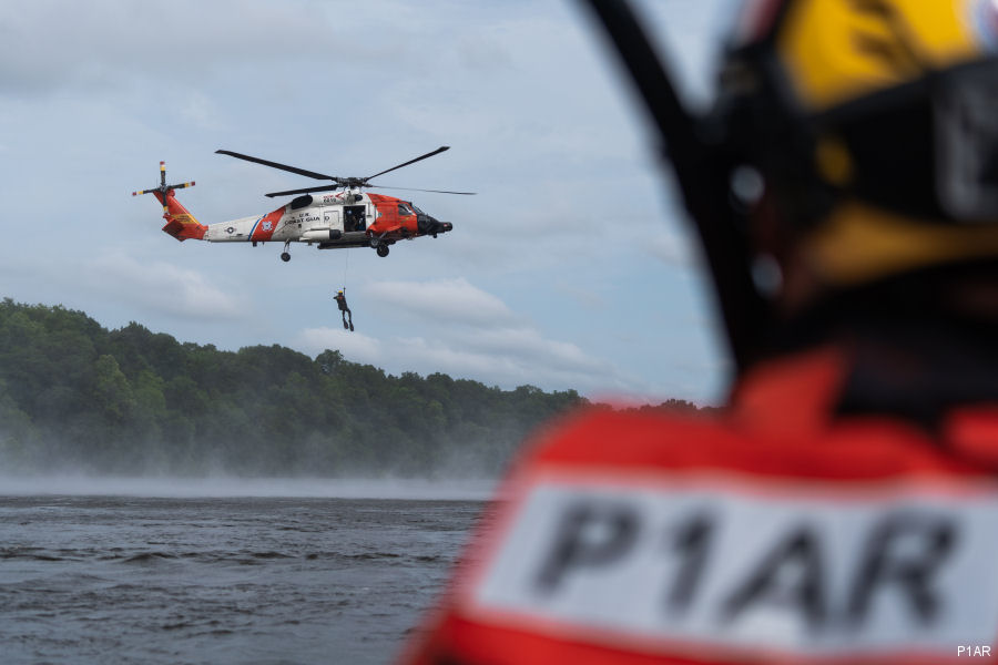 Hoist Operator Training for US Coast Guard Helicopters