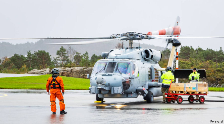 First Norwegian MH-60R Crew Lands on Coast Guard Vessel