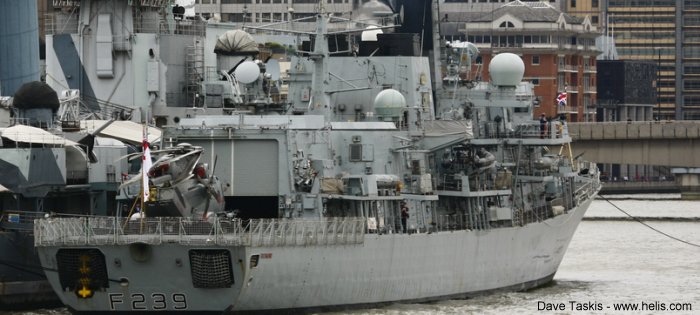 F239 HMS Richmond