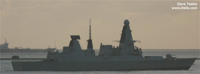 D33 HMS Dauntless