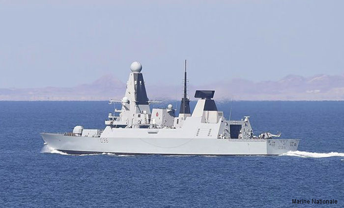 D36 HMS Defender