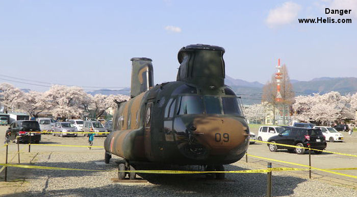 Detailed history and photos of helicopter Kawasaki CH-47J Serial 5011 Register 52909 used by Japan Ground Self-Defense Force JGSDF (Japanese Army) Track service timeline and current status.