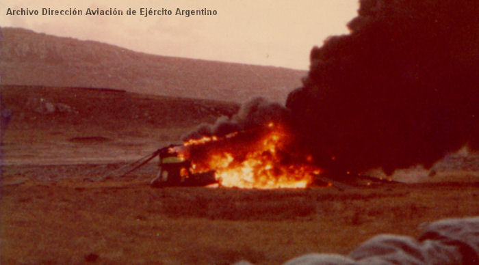 Helicopter Boeing-Vertol CH-47C Chinook Serial b-798 Register AE-521 used by Aviacion de Ejercito Argentino EA (Argentine Army Aviation). Built 1979. Aircraft history and location