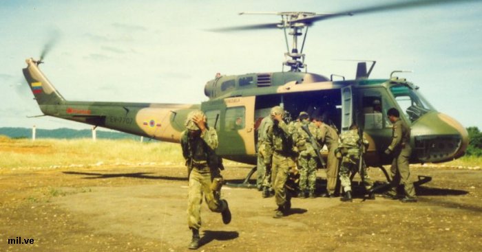 Detailed history and photos of helicopter Bell UH-1H Iroquois Serial 13872 Register 7707 used by Ejercito de Venezuela EBV (Venezuelan Army) Track service timeline and current status.