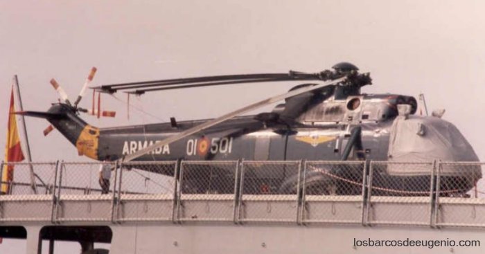 Photos of S-61 H-3 in Spanish Navy helicopter service.