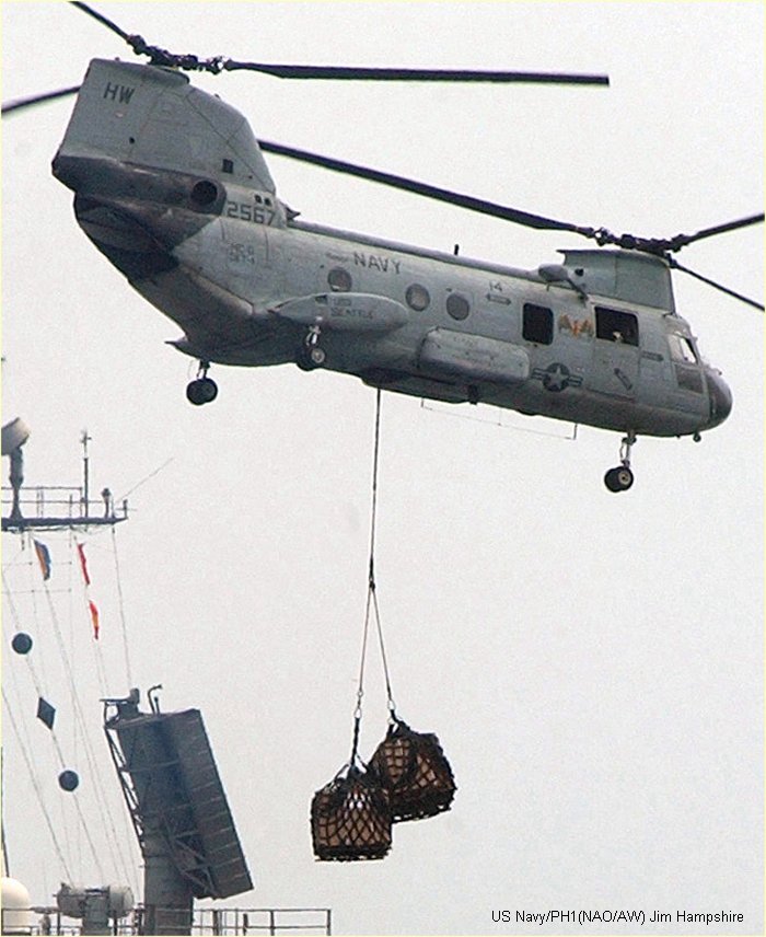Helicopter Boeing-Vertol CH-46A Serial 2189 Register 152567 used by US Navy (United States Naval Aviation) US Marine Corps. Built 1966. Aircraft history and location