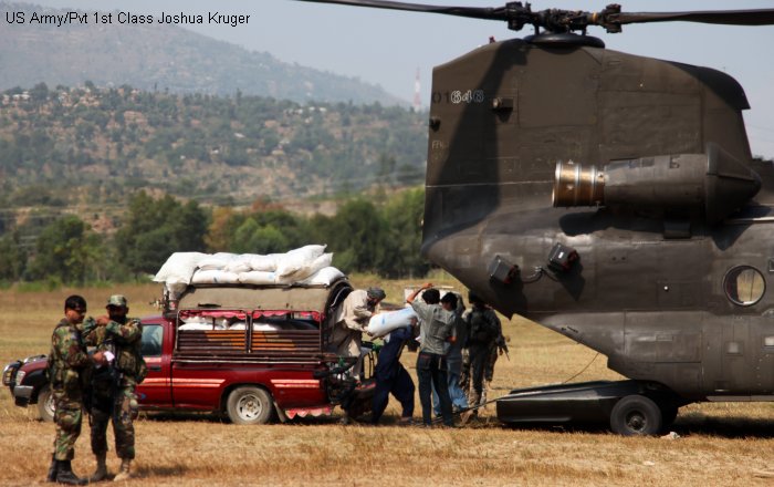 Detailed history and photos of helicopter Boeing CH-47D Chinook Serial M.3151 Register 86-01646 used by US Army Aviation Army Track service timeline and current status.