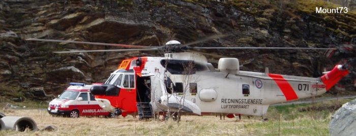 Detailed history and photos of helicopter Westland Sea King Mk.43 Serial wa 752 Register 071 used by Luftforsvaret RNoAF (Royal Norwegian Air Force) Track service timeline and current status.