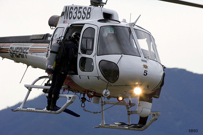 Detailed history and photos of helicopter Eurocopter AS350B3 Ecureuil Serial 4014 Register VH-8HK N635SB used by SBSD (San Bernardino County Sheriff Department) Track service timeline and current status.