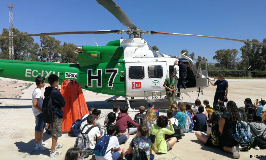 Detailed history and photos of helicopter Bell 412 Serial 33037 Register EC-IXU N177LG N177EH XC-HAN used by Pegasus Aero Group Andalucía (Government of Andalusia) ,ERA Helicopters ,Gobierno de Mexico (Mexico Government) Track service timeline and current status.