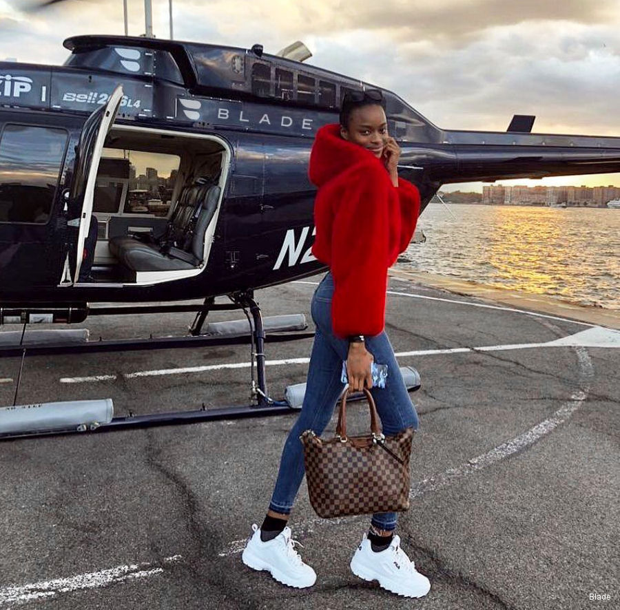 Detailed history and photos of helicopter Bell 206L-4 Long Ranger Serial 52493 Register N26BB N843HB used by Fly Blade Inc ,Bell Helicopter Track service timeline and current status.