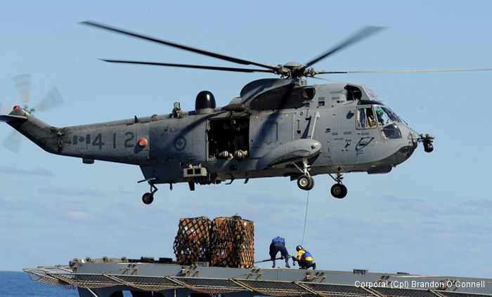 Helicopter Sikorsky CH-124 Sea King Serial 61-253 Register 12412 4012 used by Canadian Armed Forces ,Royal Canadian Navy  (1945-1968). Built 1964. Aircraft history and location