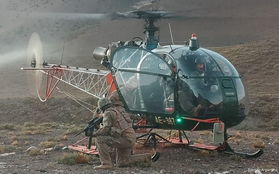 Helicopter Aerospatiale SA315B Lama Serial 2427 Register AE-387 used by Aviacion de Ejercito Argentino EA (Argentine Army Aviation). Aircraft history and location