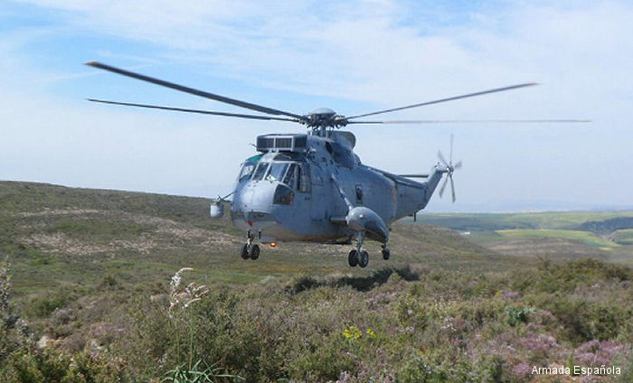Photos of S-61 H-3 in Spanish Navy helicopter service.