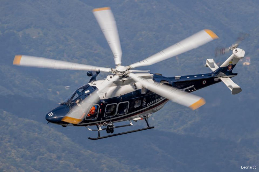 Carabinieri AW169 (skids)