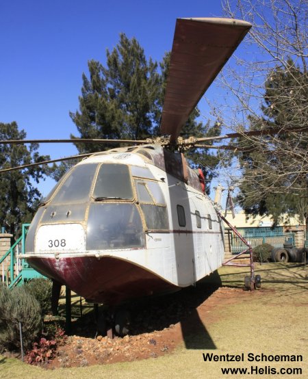 Detailed history and photos of helicopter Sud Aviation SA321L Super Frelon Serial 128 Register 308 used by Suid-Afrikaanse Lugmag SAAF (South African Air Force) Track service timeline and current status.